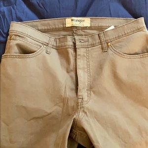 Wrangler Authentics Men's Straight Fit Twill Pant